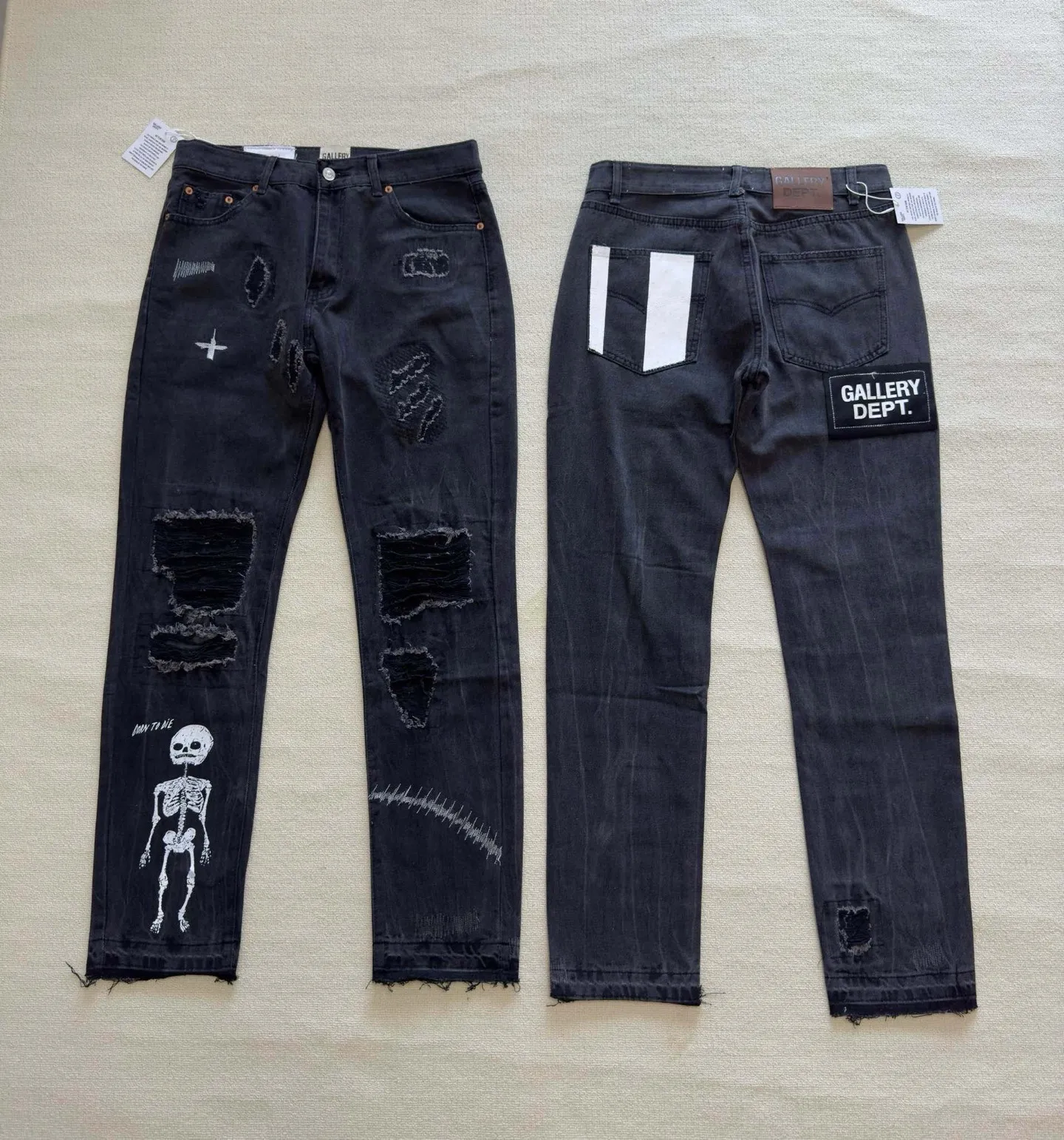 -Size upper body P246#G22 GALLERY DEPT. Skull hand-stitched distressed distressed jeans -Color: Black -Size: S-XXL
